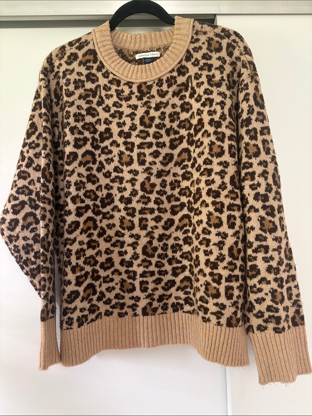 American Eagle Outfitters size Medium Leopard Crewneck Sweater in Tan and Brown